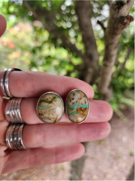 Unbranded Jewelry - Women's ribbon royston turquoise stud earrings